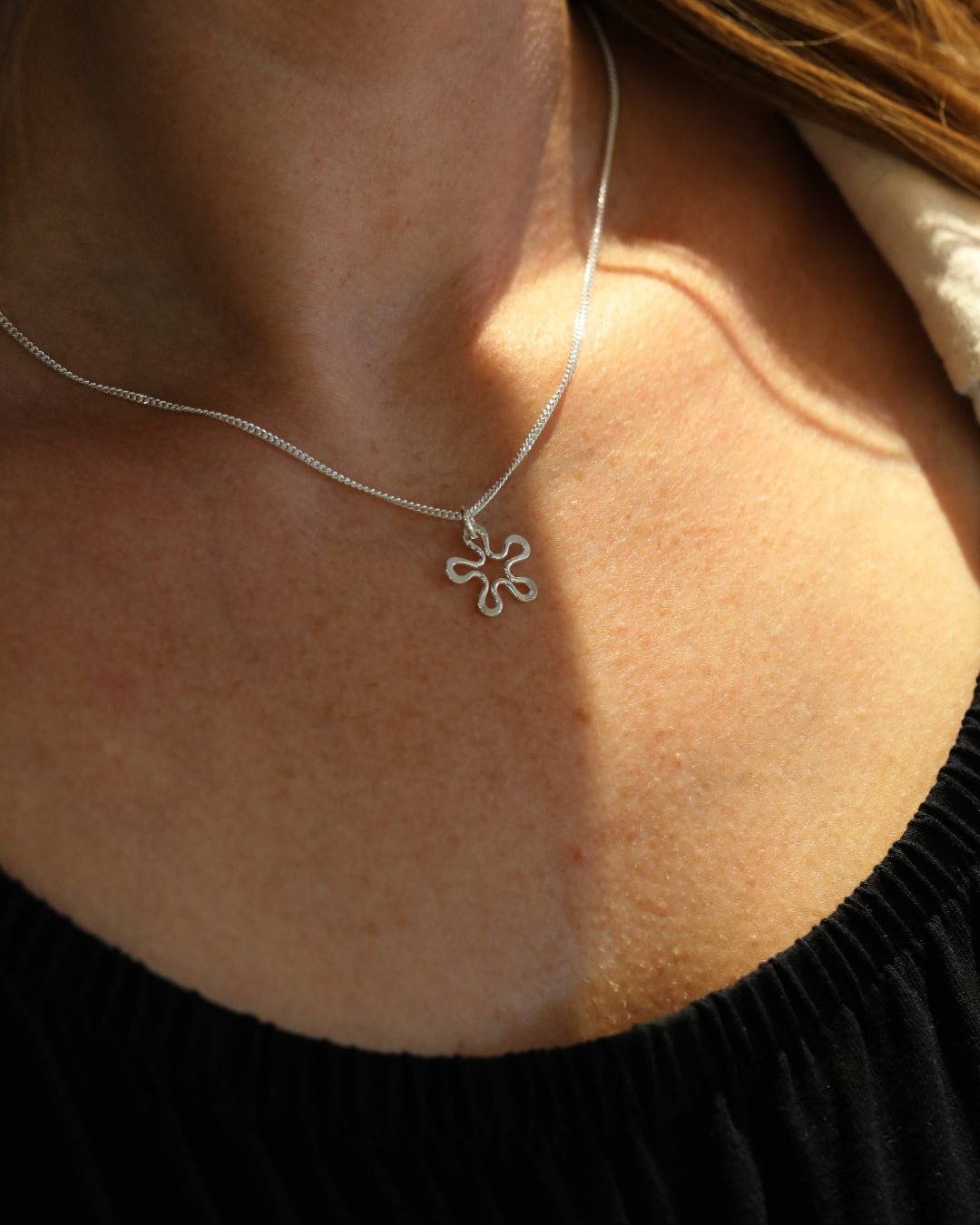 BLOMMAN™ XS halsband - Guldviva Jewellery